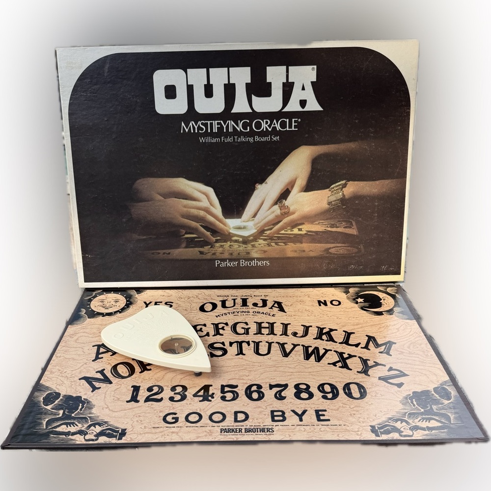 Vintage 1972 OUIJA Mystifying Oracle William Fuld Talking Board Set Parker Bros.